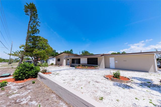 4946 DR MARTIN LUTHER KING JR STREET S, St Petersburg, FL 33705