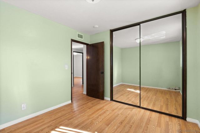 11518 205th St, Lakewood, CA 90715