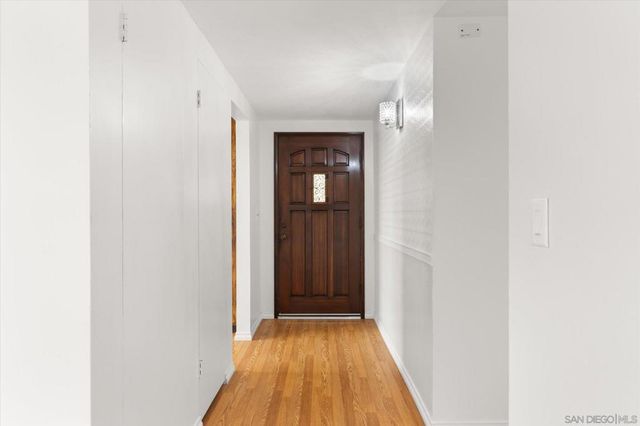 11518 205th St, Lakewood, CA 90715