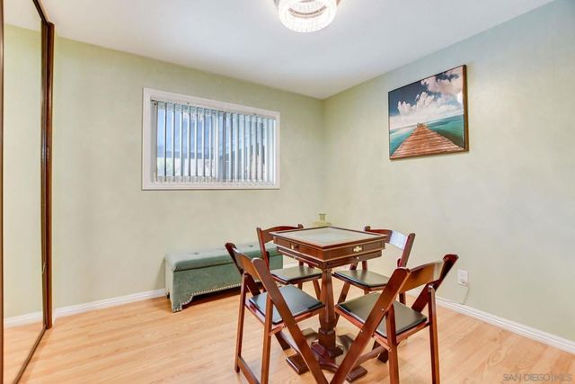 11518 205th St, Lakewood, CA 90715