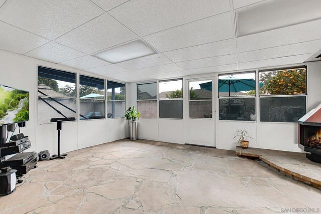 11518 205th St, Lakewood, CA 90715