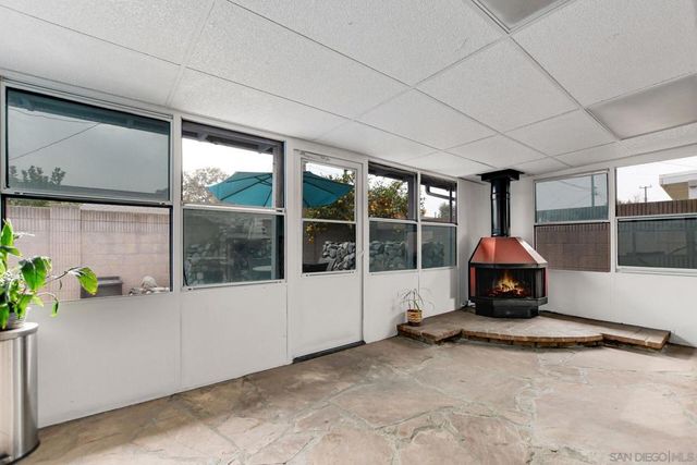 11518 205th St, Lakewood, CA 90715