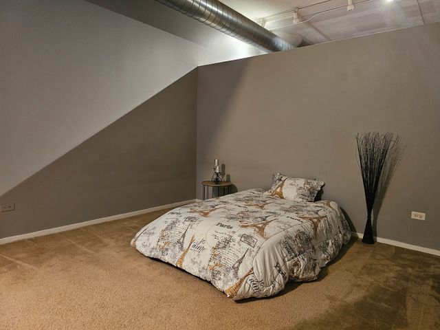 2323 W Pershing Road 230, Chicago, IL 60609