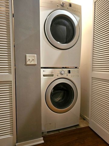 2323 W Pershing Road 230, Chicago, IL 60609