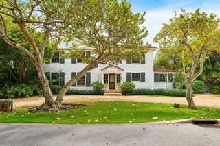 210 Merrain Road, Palm Beach, FL 33480