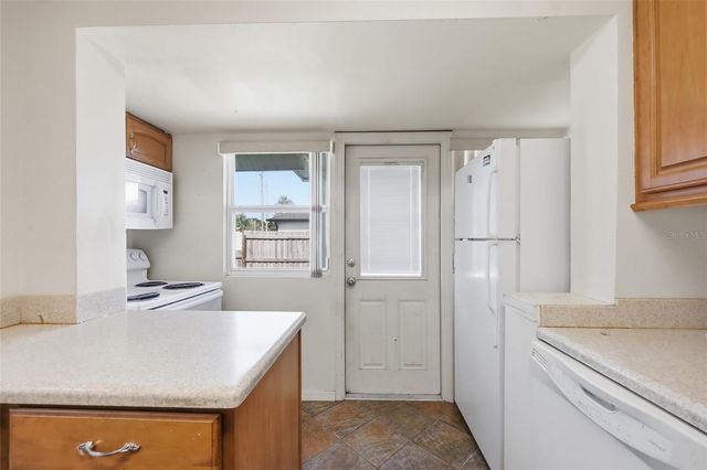 2041 JEWELL AVENUE, Winter Park, FL 32789