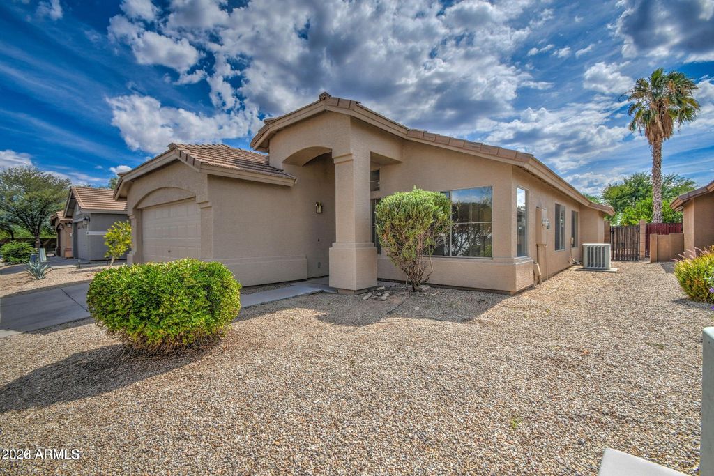 31111 N Claridge Circle, San Tan Valley, AZ 85143 — photo 2