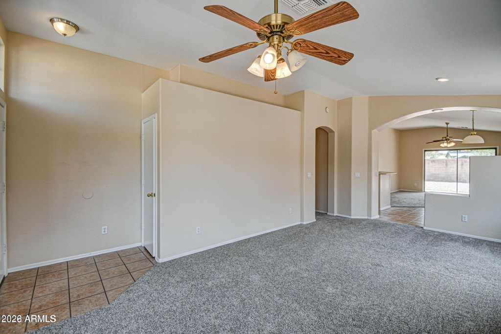 31111 N Claridge Circle, San Tan Valley, AZ 85143 — photo 4