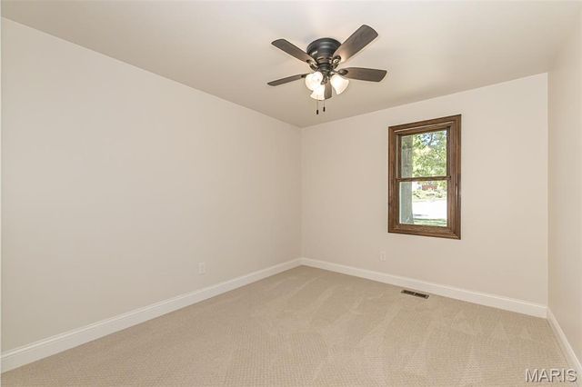 1903 Farm Valley Drive, Chesterfield, MO 63017