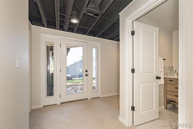 1903 Farm Valley Drive, Chesterfield, MO 63017