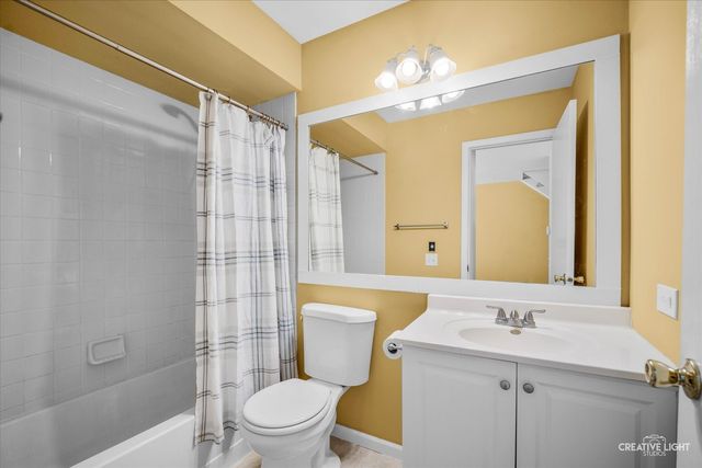 2027 Teton Parkway, Algonquin, IL 60102