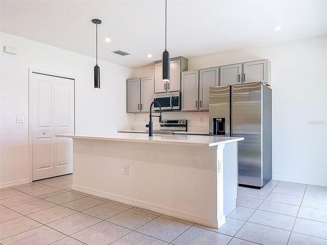 805 WHISPERING PINES ROAD, Cape Coral, FL 33993