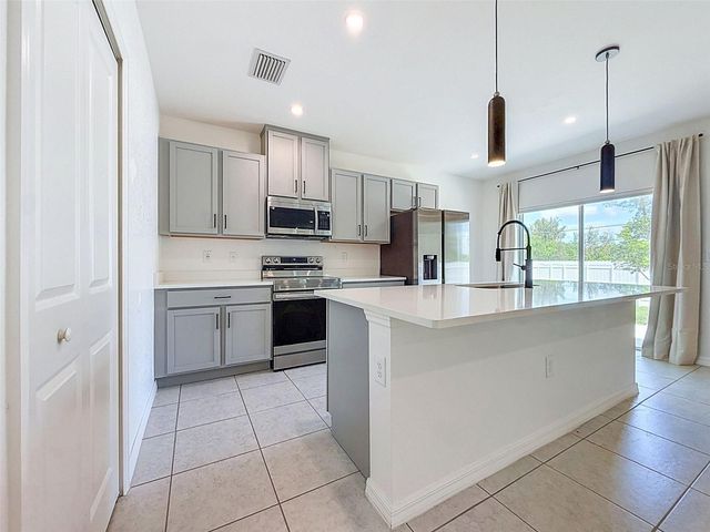 805 WHISPERING PINES ROAD, Cape Coral, FL 33993