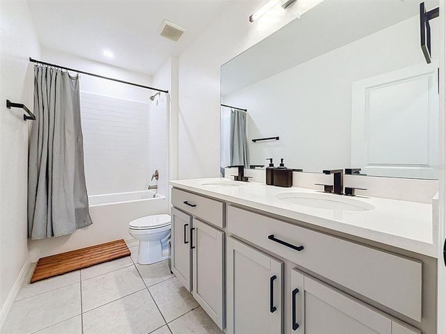 805 WHISPERING PINES ROAD, Cape Coral, FL 33993