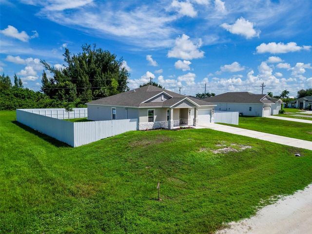 805 WHISPERING PINES ROAD, Cape Coral, FL 33993