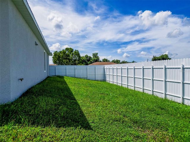 805 WHISPERING PINES ROAD, Cape Coral, FL 33993