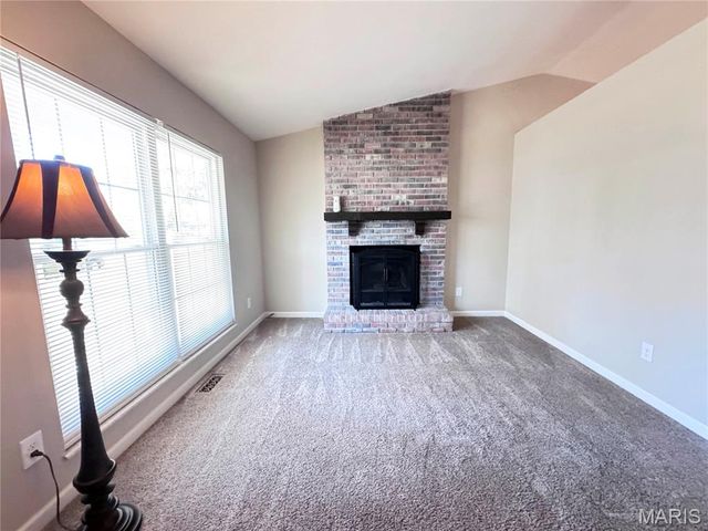 2566 Weymouth Drive, High Ridge, MO 63049