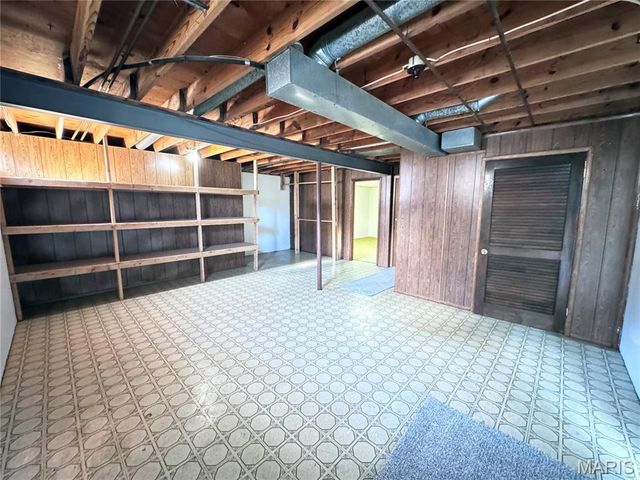 2566 Weymouth Drive, High Ridge, MO 63049