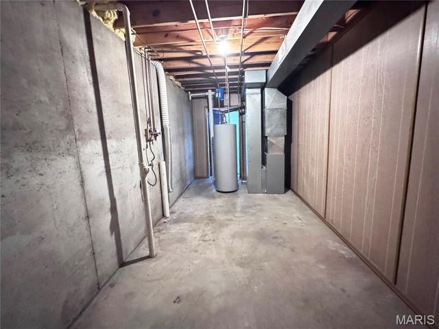 2566 Weymouth Drive, High Ridge, MO 63049