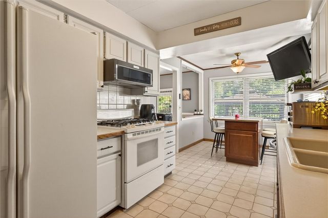 213 Ransford Avenue, Irondequoit, NY 14622