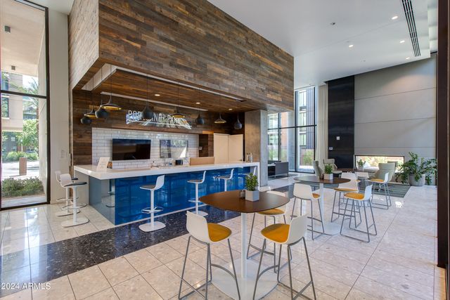 200 W PORTLAND Street 511, Phoenix, AZ 85003