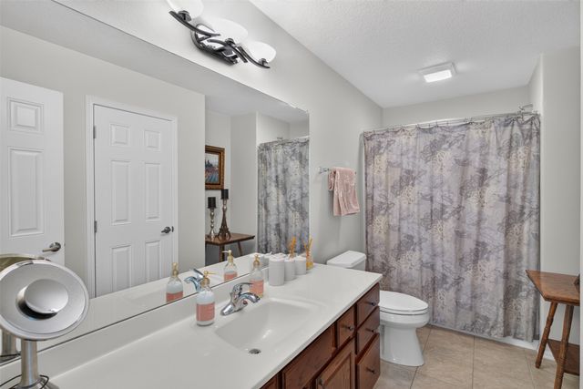 1980 Copper Wynd Court, Pleasant Hill, IA 50327