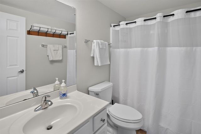 1980 Copper Wynd Court, Pleasant Hill, IA 50327