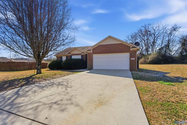 104 Bataleur Court, Huntsville, AL 35811