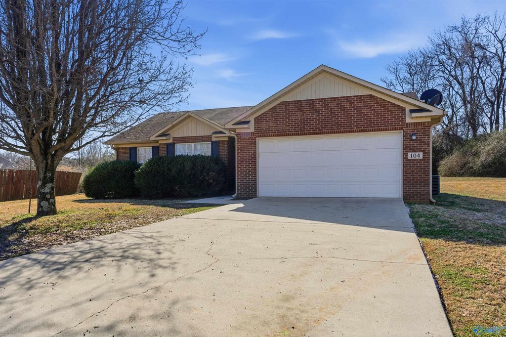 104 Bataleur Court, Huntsville, AL 35811