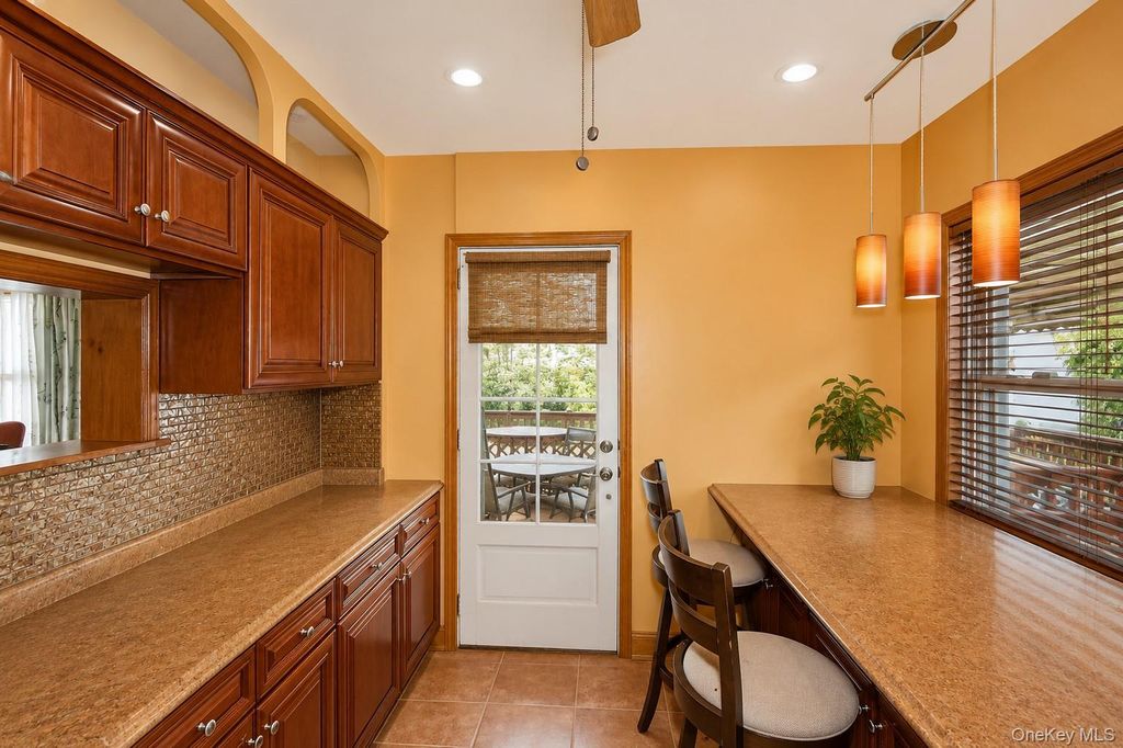 142 Beechwood Avenue, Mount Vernon, NY 10553 — photo 5