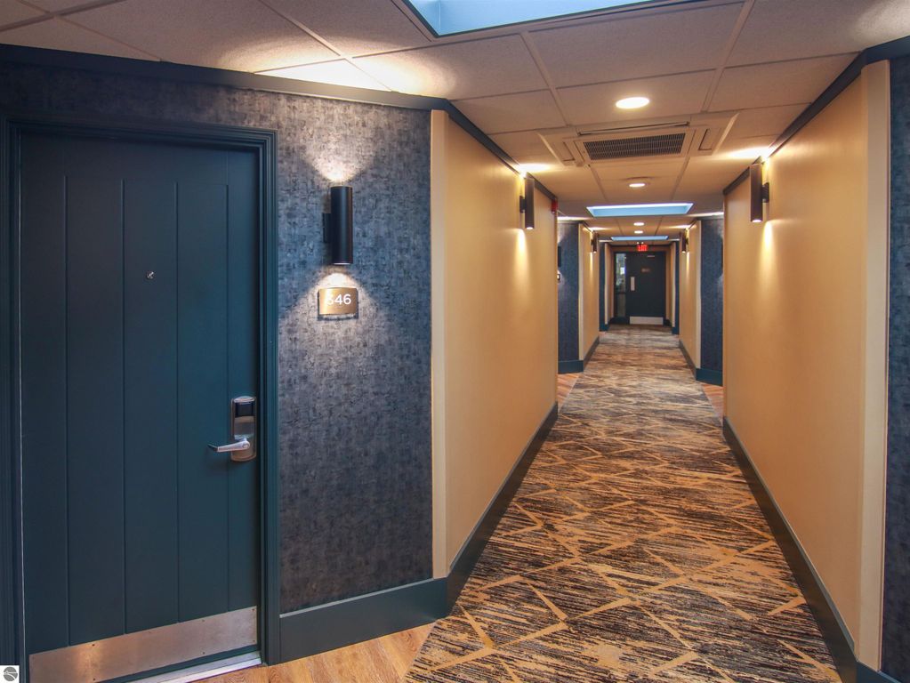 Image 9 of property listing at 12400-Unit 346 Crystal Mountain Drive # 346, Thompsonville, MI 49683