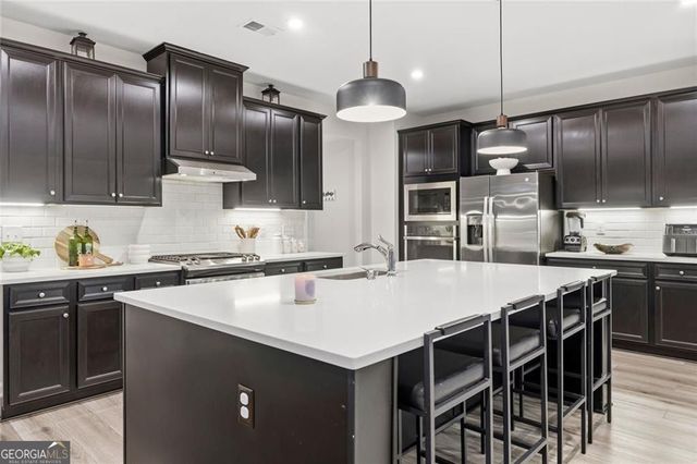 140 Marchmont Drive, Locust Grove, GA 30248