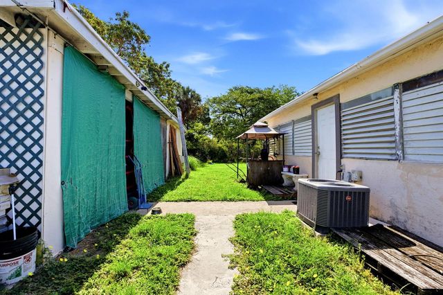 823 Doctor Martin Luther King Junior Boulevard 823, Pompano Beach, FL 33060