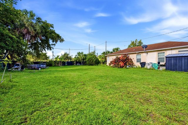 823 Doctor Martin Luther King Junior Boulevard 823, Pompano Beach, FL 33060