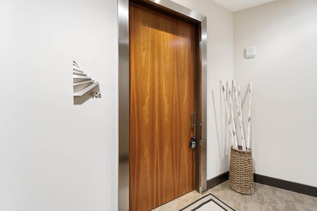 1 Roebling Way, 906, Covington, KY 41011