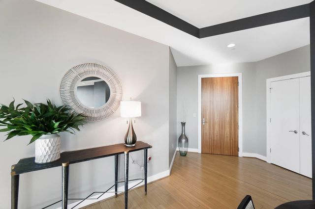 1 Roebling Way, 906, Covington, KY 41011