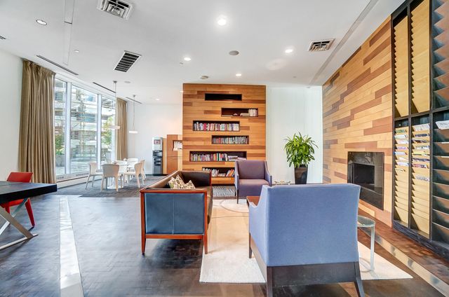 1 Roebling Way, 906, Covington, KY 41011