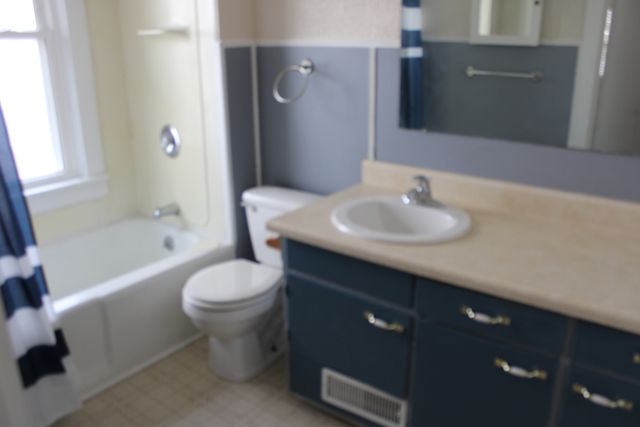 2709 Iowa Street, Davenport, IA 52803