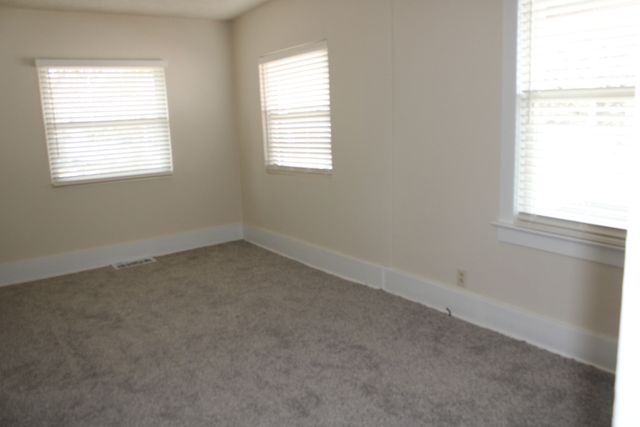 2709 Iowa Street, Davenport, IA 52803