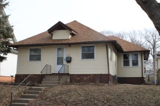2709 Iowa Street, Davenport, IA 52803