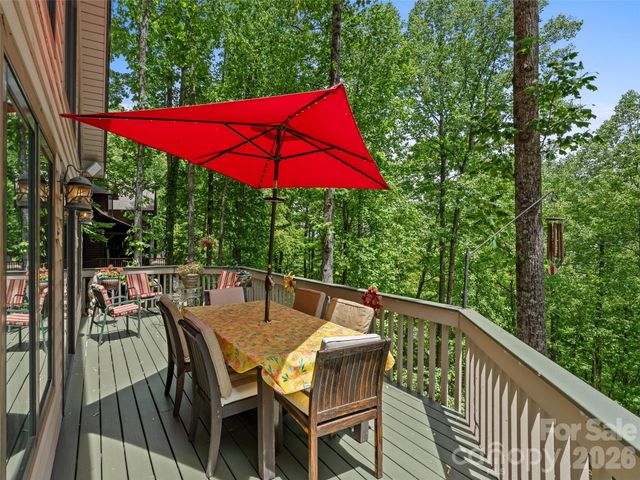 26 Walnut Drive, Mills River, NC 28759