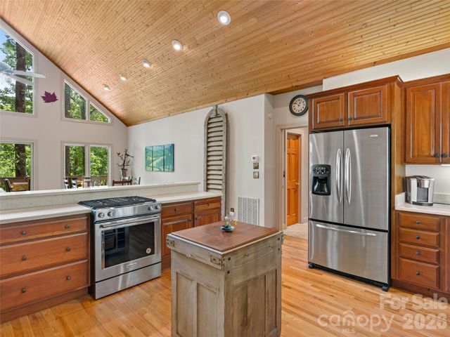26 Walnut Drive, Mills River, NC 28759
