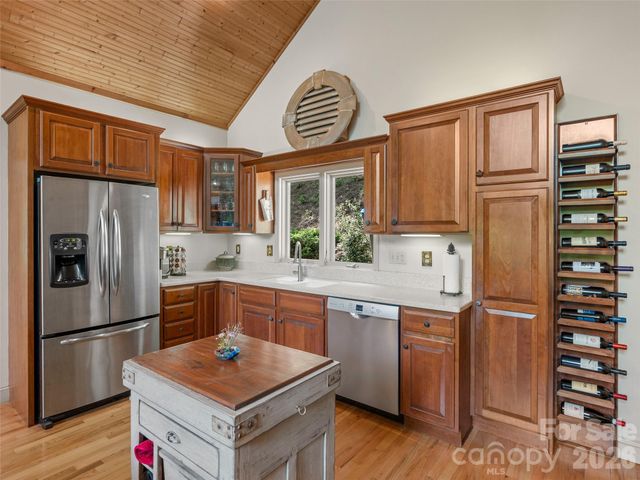 26 Walnut Drive, Mills River, NC 28759