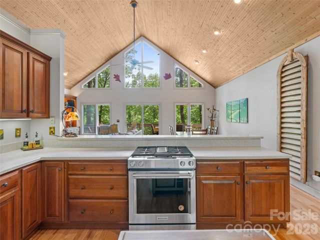 26 Walnut Drive, Mills River, NC 28759