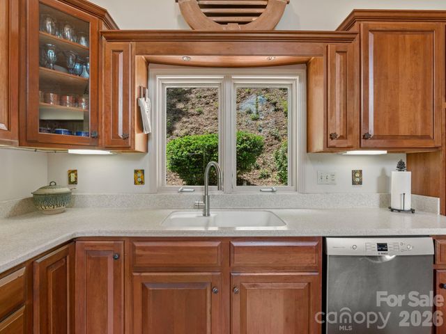 26 Walnut Drive, Mills River, NC 28759