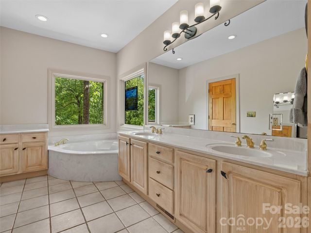 26 Walnut Drive, Mills River, NC 28759