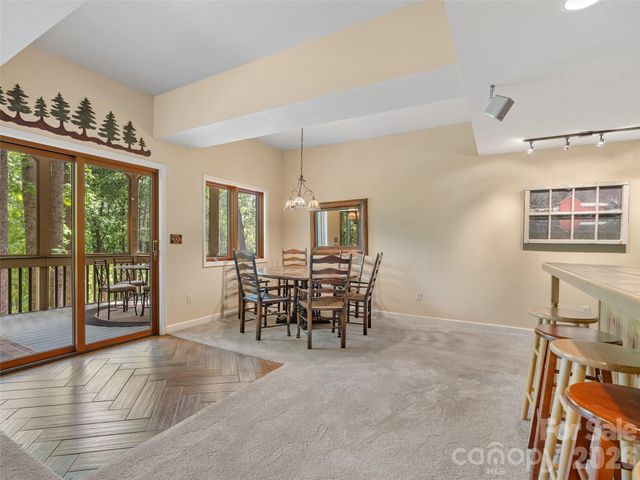26 Walnut Drive, Mills River, NC 28759