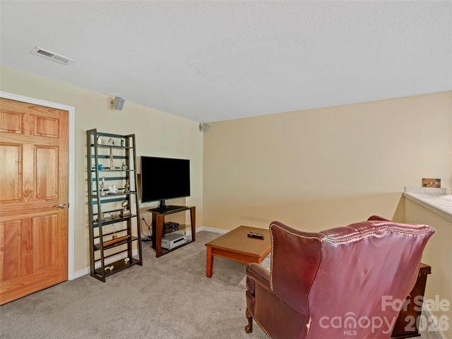 26 Walnut Drive, Mills River, NC 28759