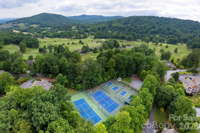 26 Walnut Drive, Mills River, NC 28759