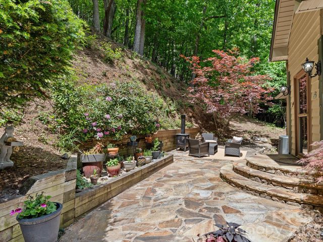 26 Walnut Drive, Mills River, NC 28759